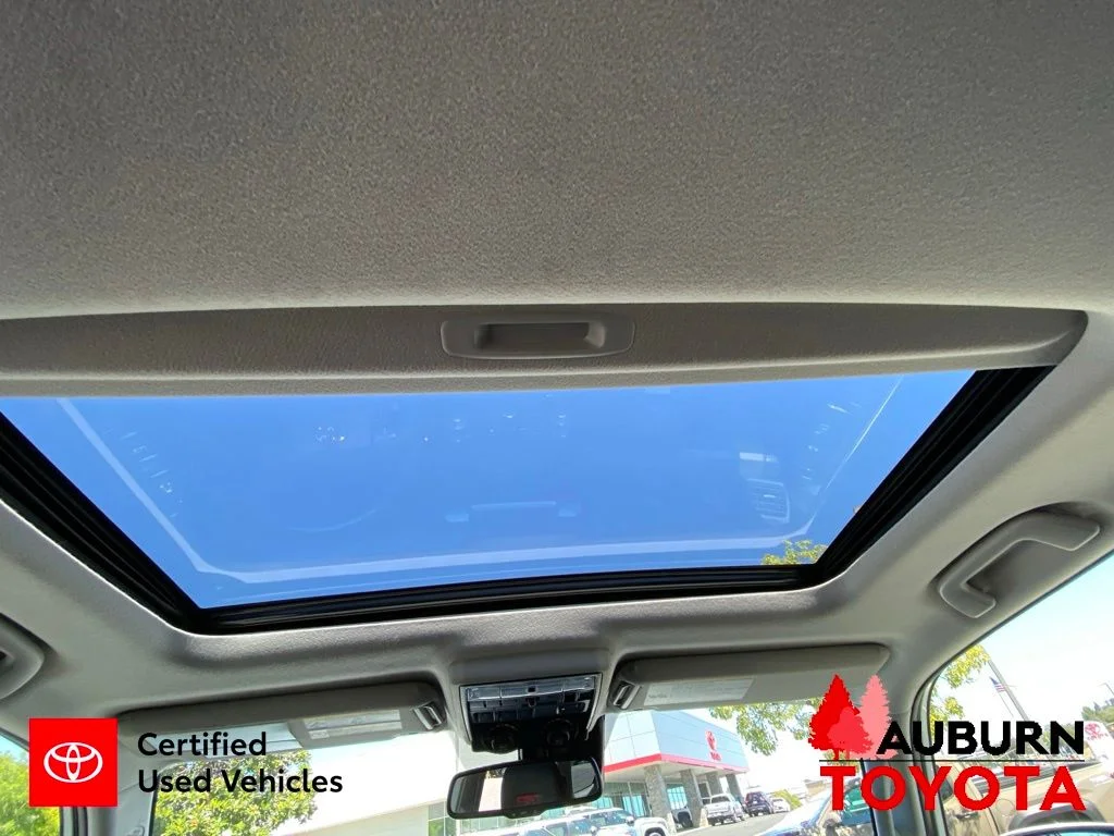 Used 2024 Ice Cap Toyota TRD Off-Road Premium image 32