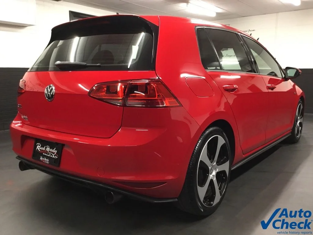 Used 2015 Red Volkswagen 2.0T SE image 10