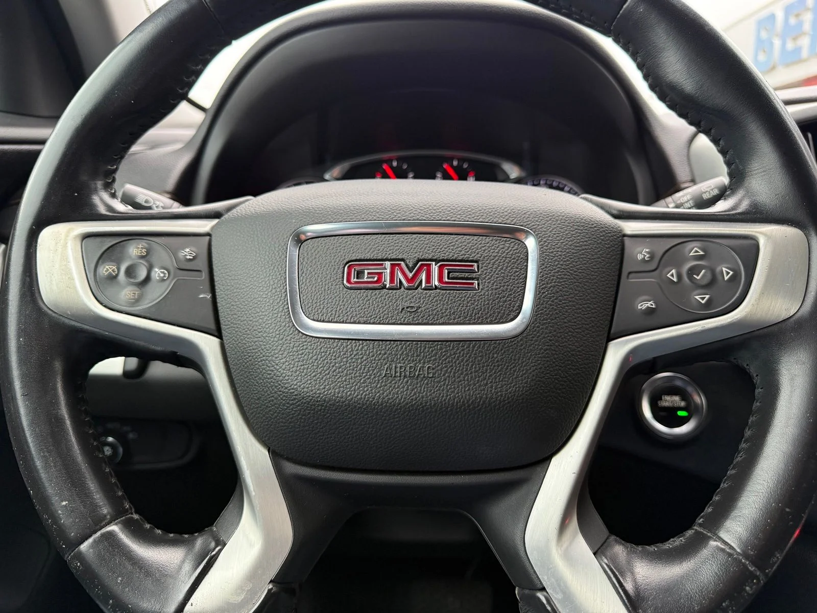 Used 2020 White GMC SLE image 7