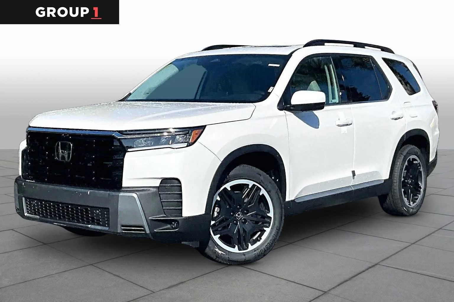 2026 Honda Pilot Touring Blackout AWD's photo