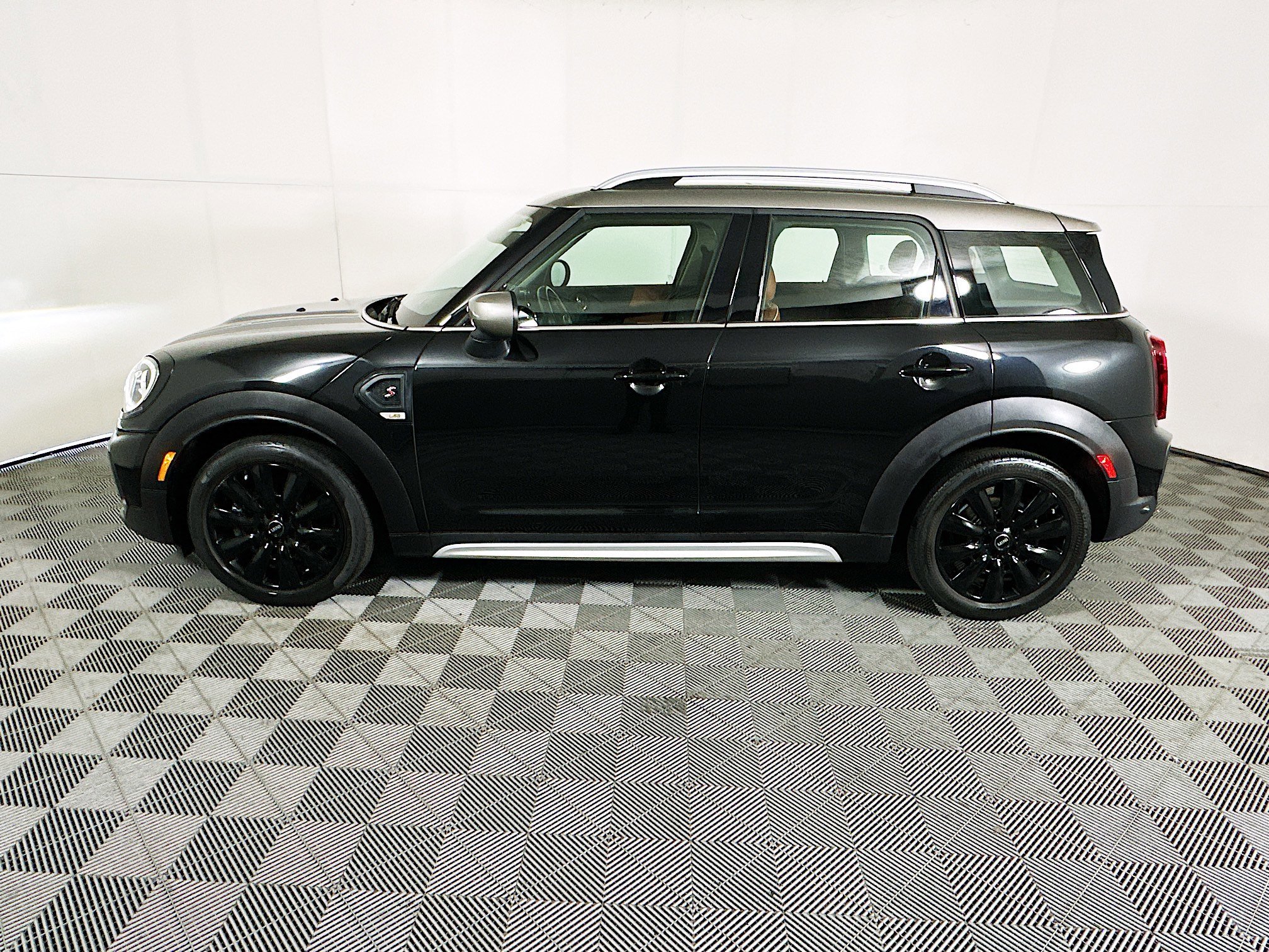 2024 MINI Countryman thumbnail 8