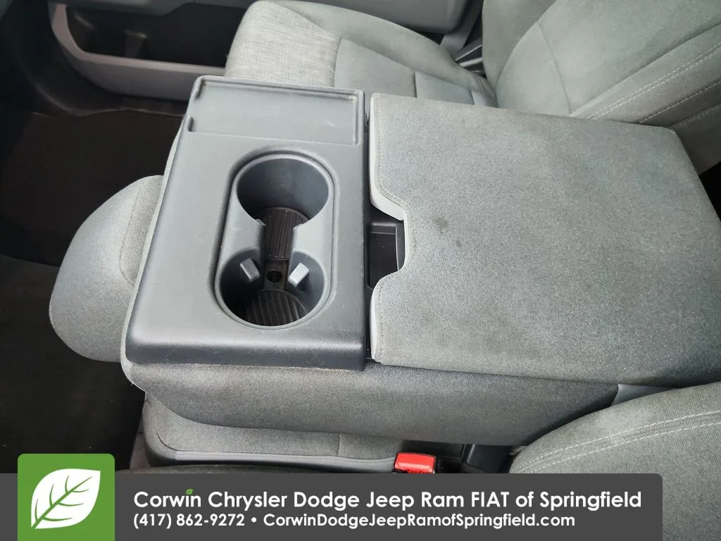 Used 2022 Silver Ford XLT image 29