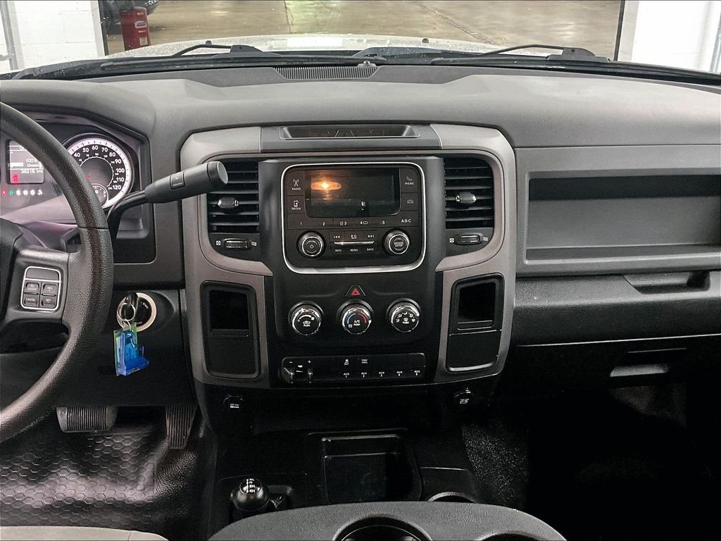 Used 2017 Bright Silver Clearcoat Metallic Ram Tradesman image 16