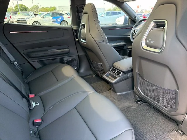 Used 2026  Polestar Long Range Dual Motor image 27