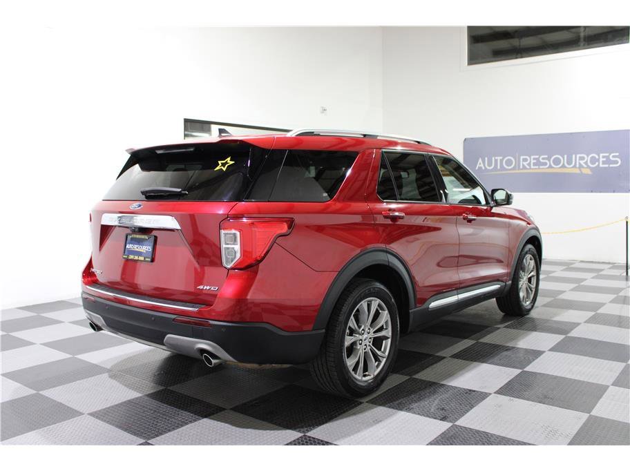 2022 Ford Explorer Limited photo 2