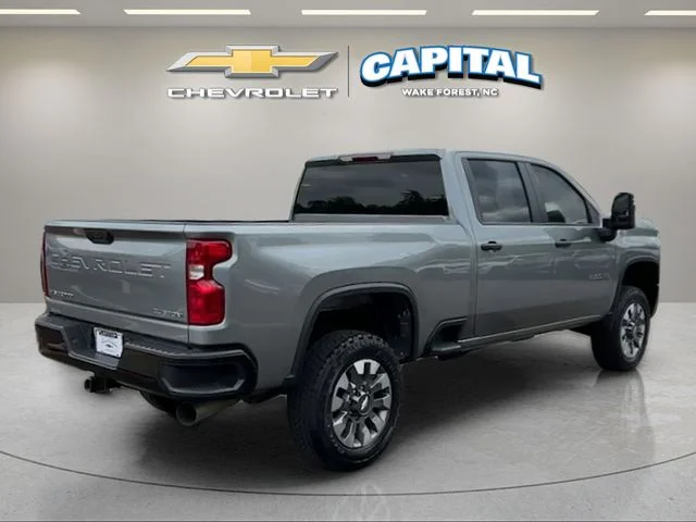 Used 2025 Gray Chevrolet Custom image 5