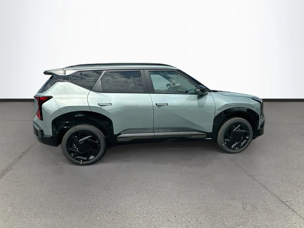 New 2027 Iceberg Green Kia X-Line SX image 8