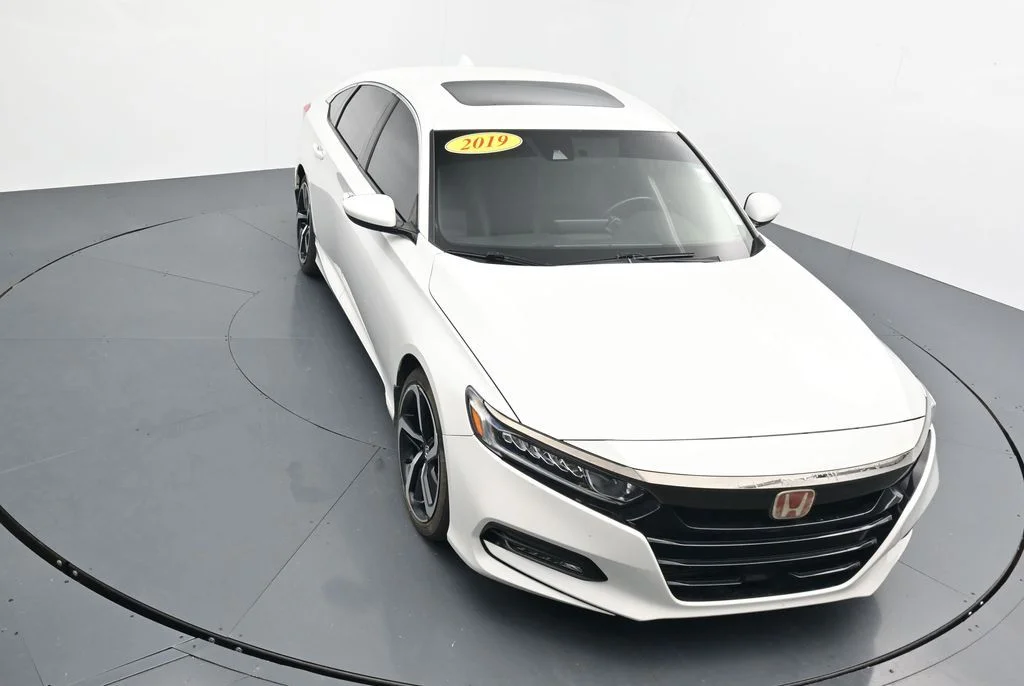 Used 2019  Honda Sport 2.0T image 23
