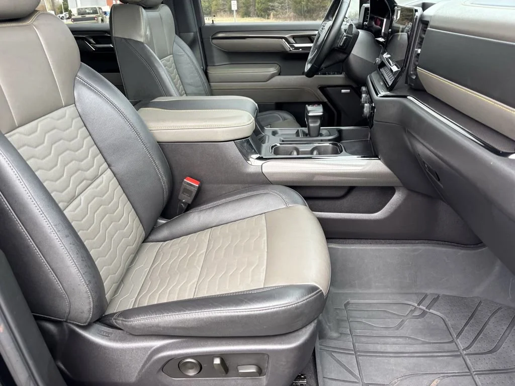 Used 2024 Black Chevrolet ZR2 image 21