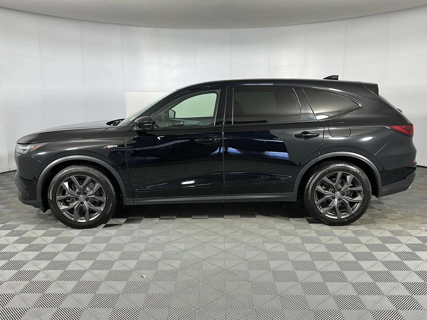Used 2024 Majestic Black Pearl Acura SH-AWD w/A-SPEC image 5