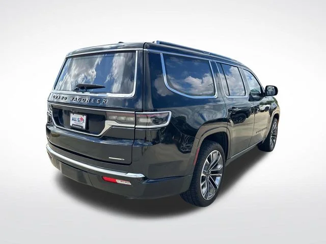 Used 2022 Black Jeep Series III image 9