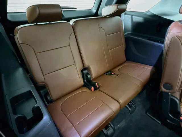 Used 2019 White Chevrolet High Country image 29