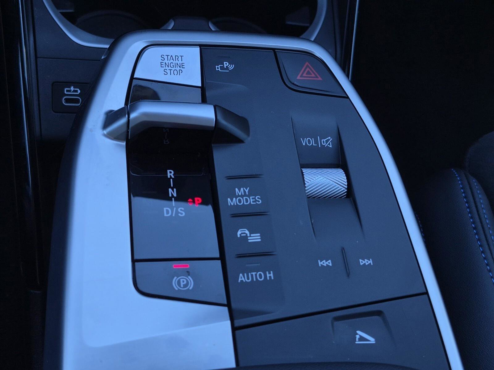2025 BMW X1 28i - Photo 16