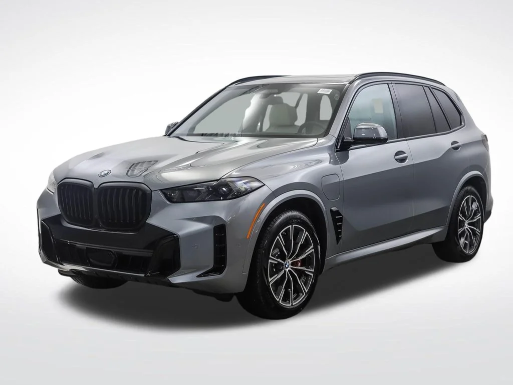 2026 BMW X5 xDrive50e's photo