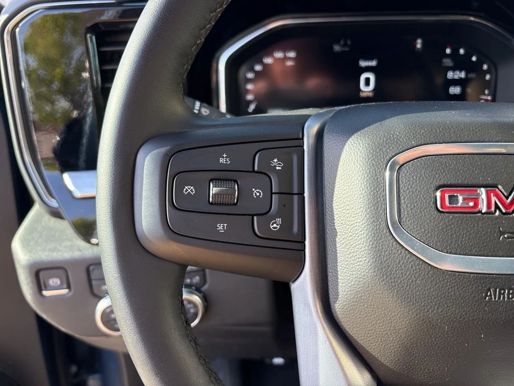 2024 GMC Sierra 1500 SLT - Photo 9