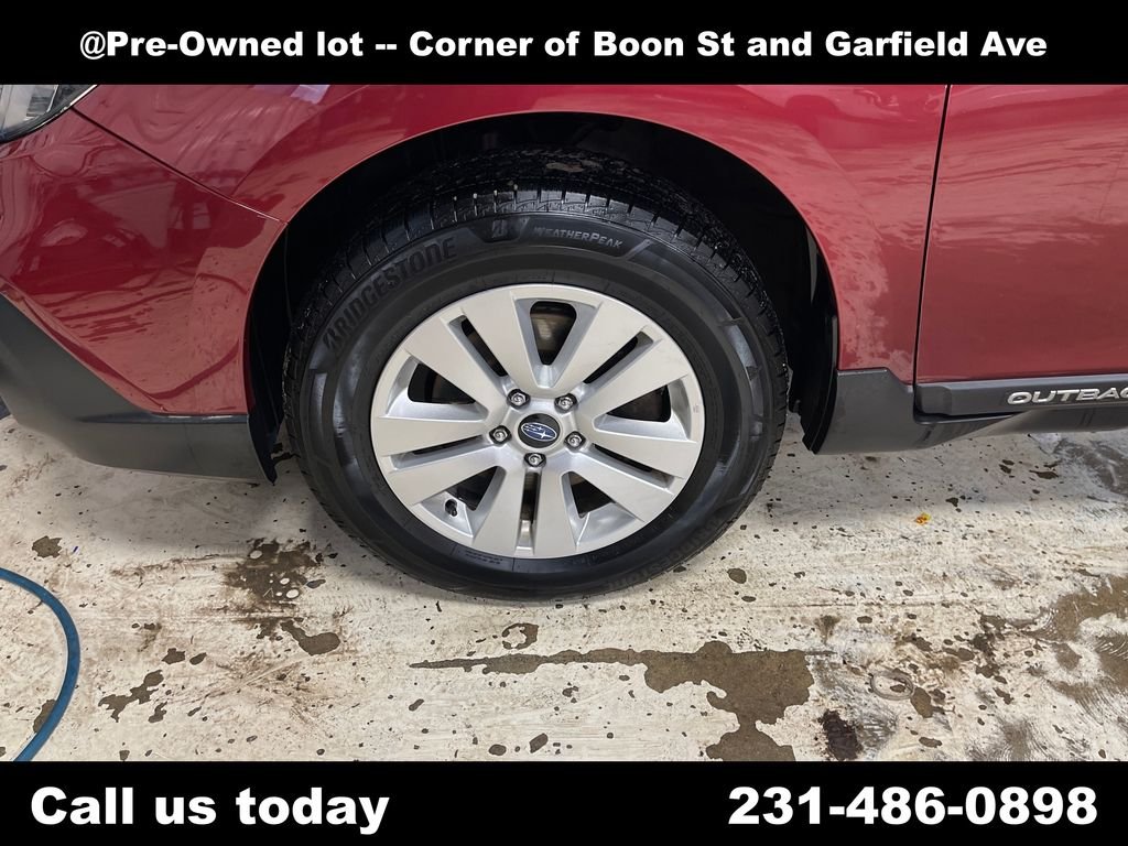 Used 2019 Red Subaru 2.5i Premium image 11
