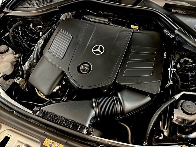 New 2026 Black Mercedes-Benz GLC 300 image 59