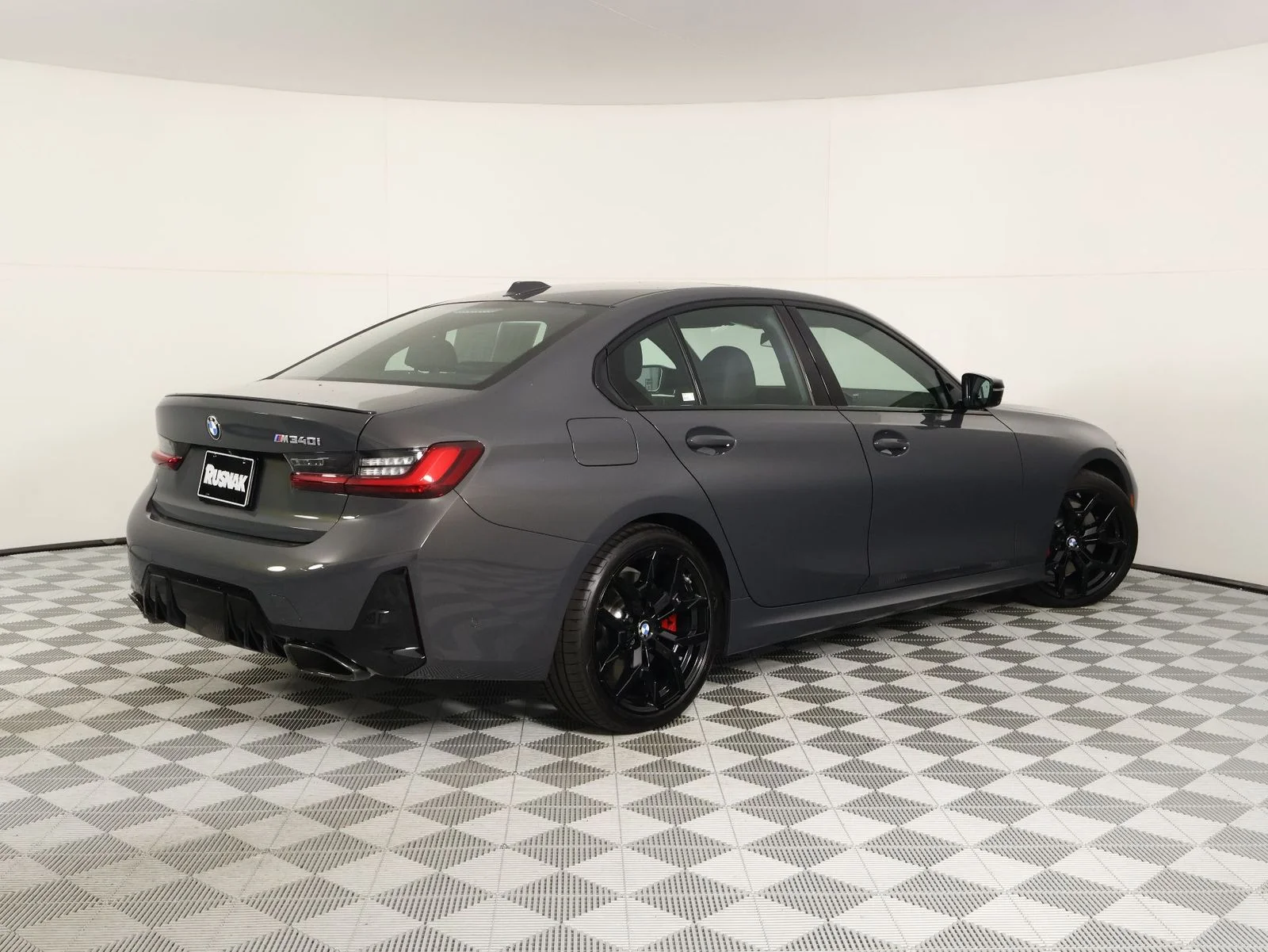 Used 2026 Dravit Grey Metallic BMW M340i image 4