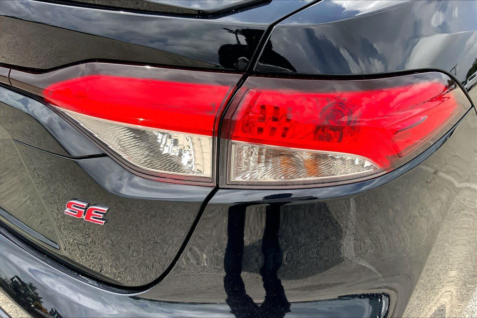 Used 2024 Midnight Black Metallic Toyota SE image 30