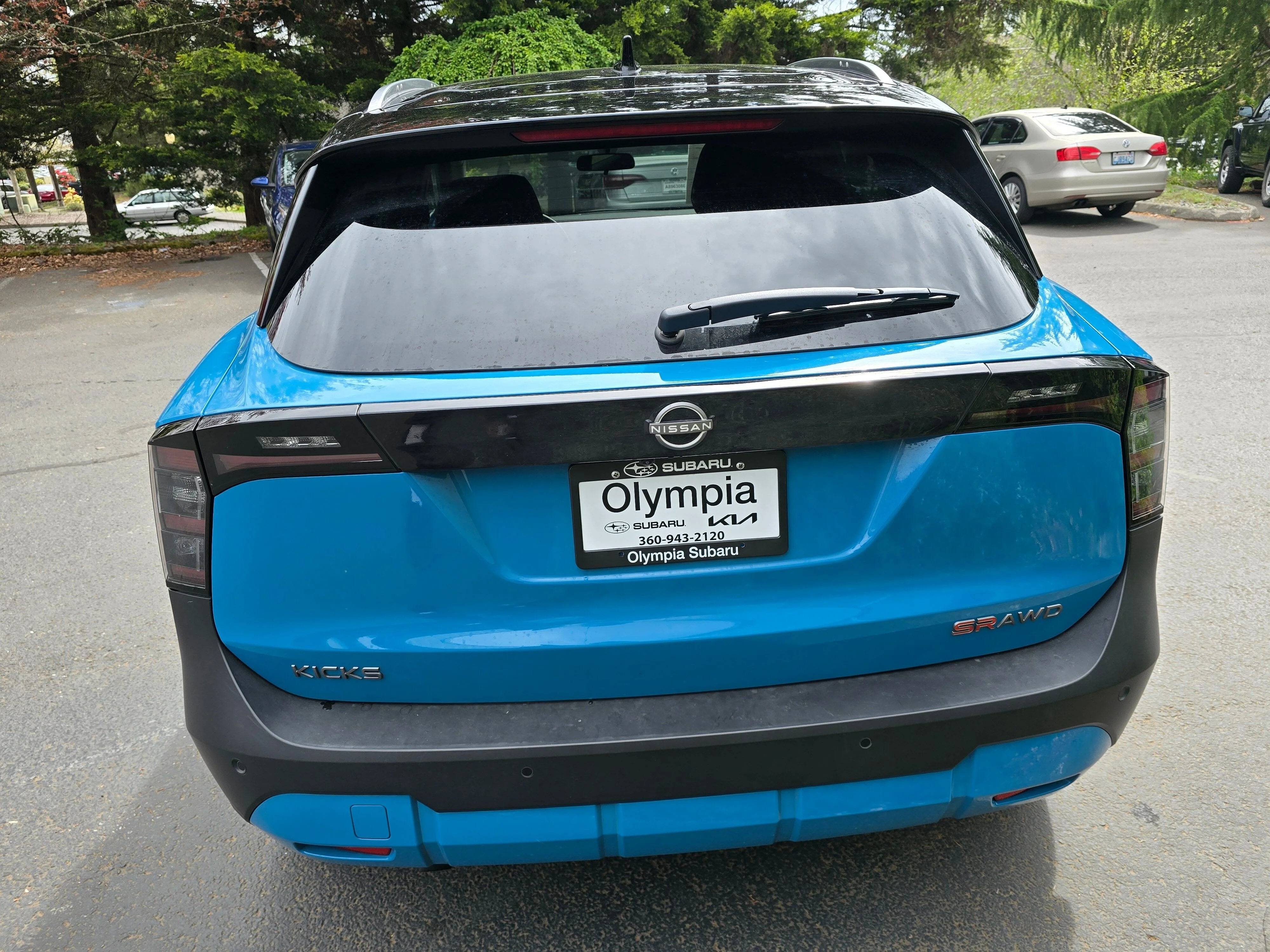Used 2025 Blue Metallic Nissan SR image 5