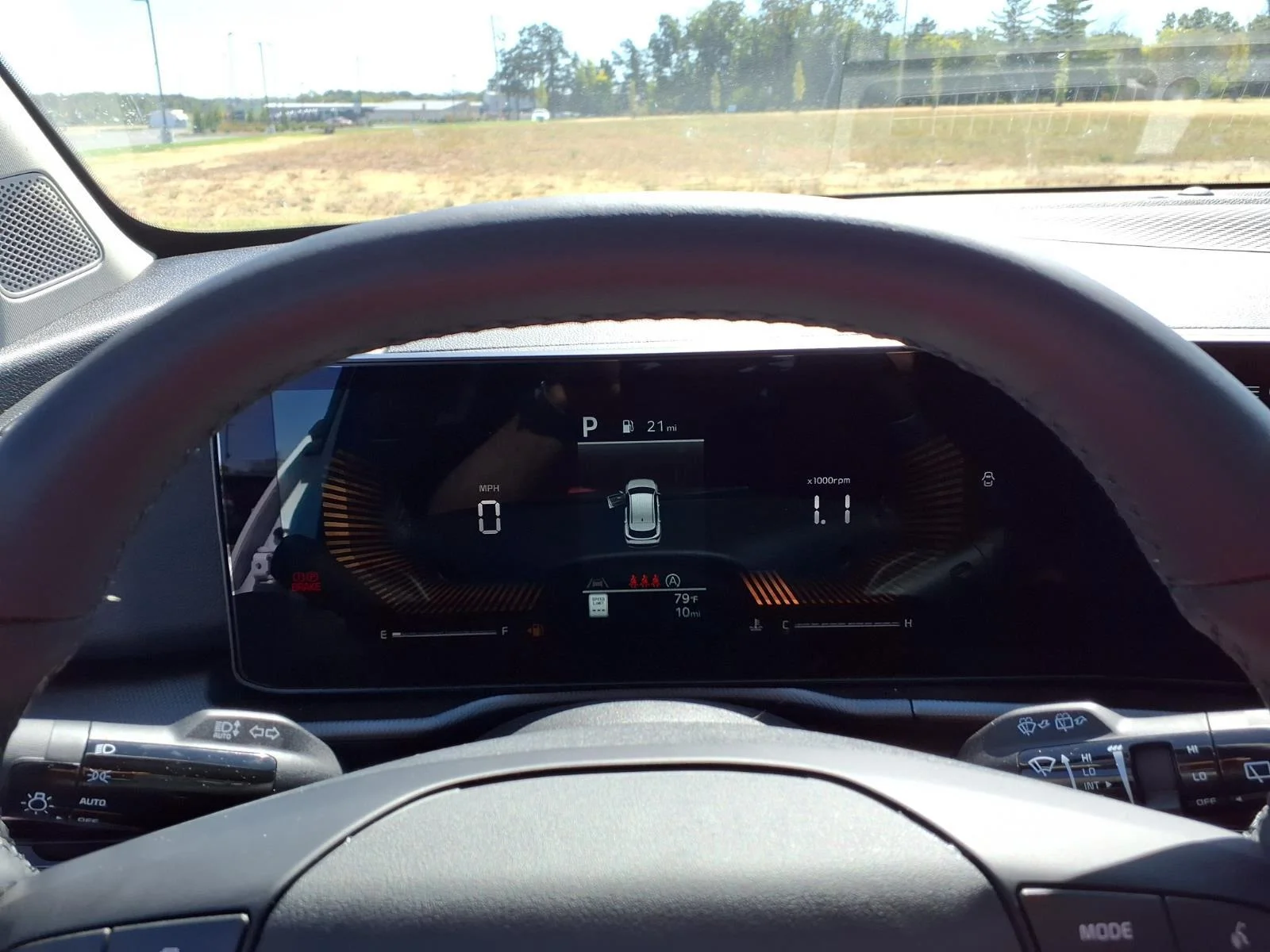 New 2026 Glacial White Pearl Kia LX image 9