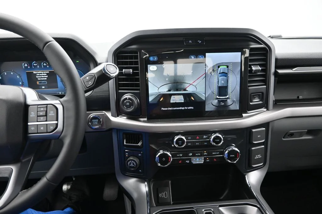 New 2026 Carbonized Gray Metallic Ford XLT image 19