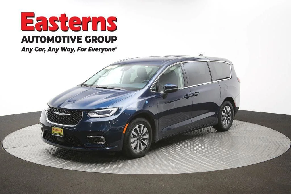 Certified Used 2023 Blue Chrysler Touring L image 60