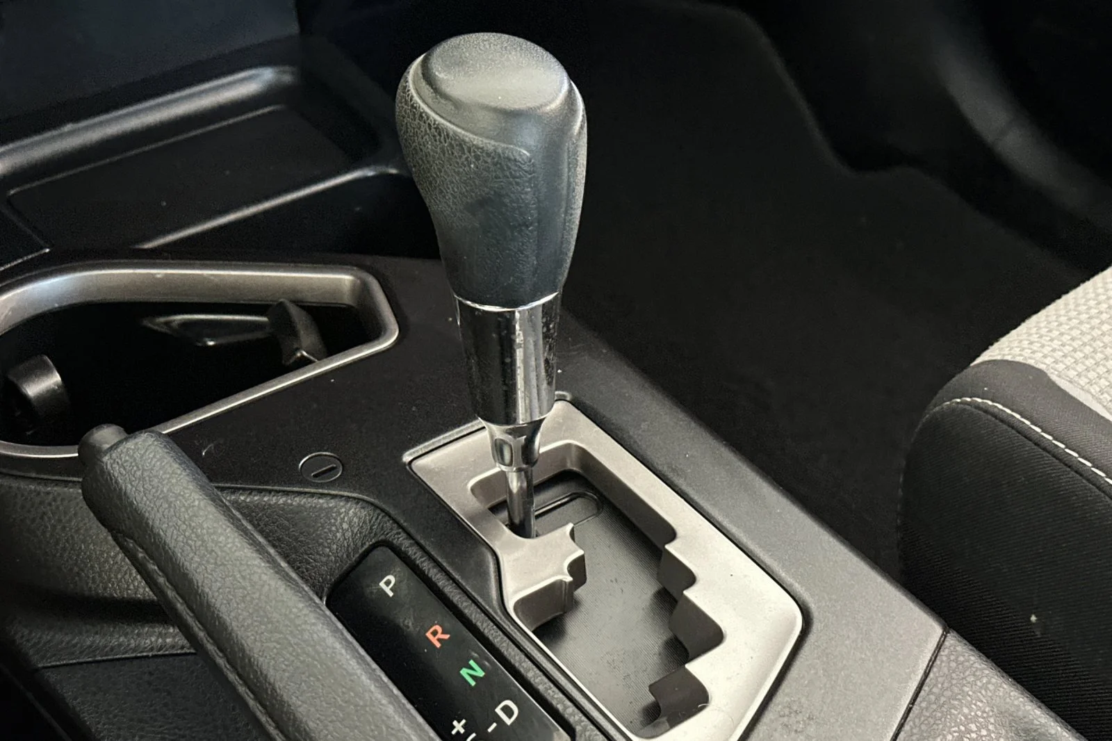 Used 2016  Toyota XLE image 22