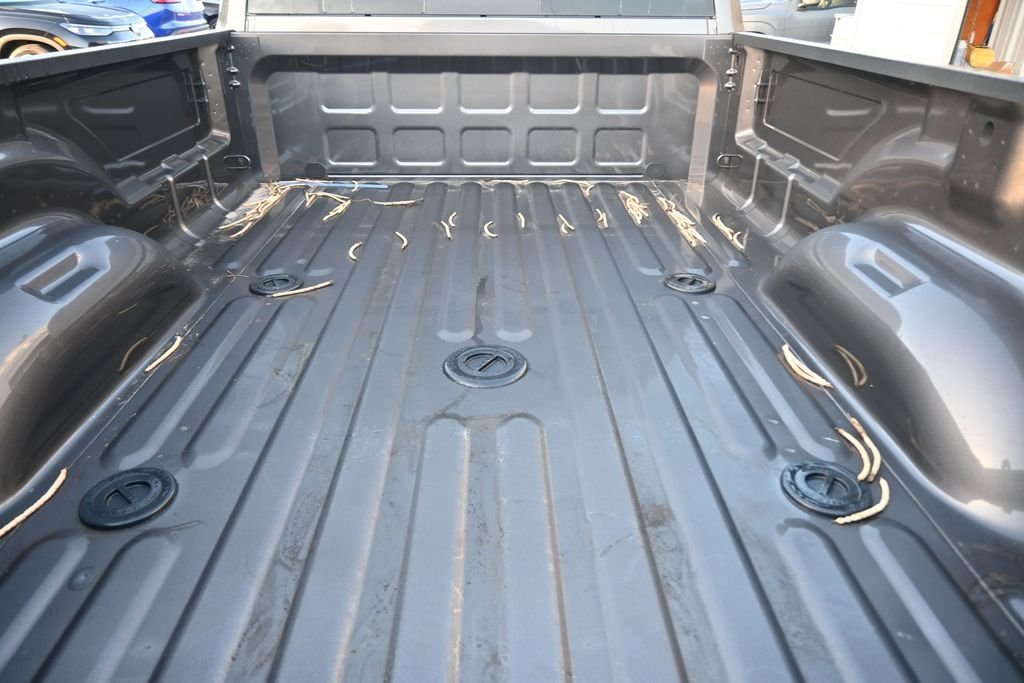 New 2026 Granite Crystal Metallic Clear-Coat Exterior Paint RAM Tradesman image 20