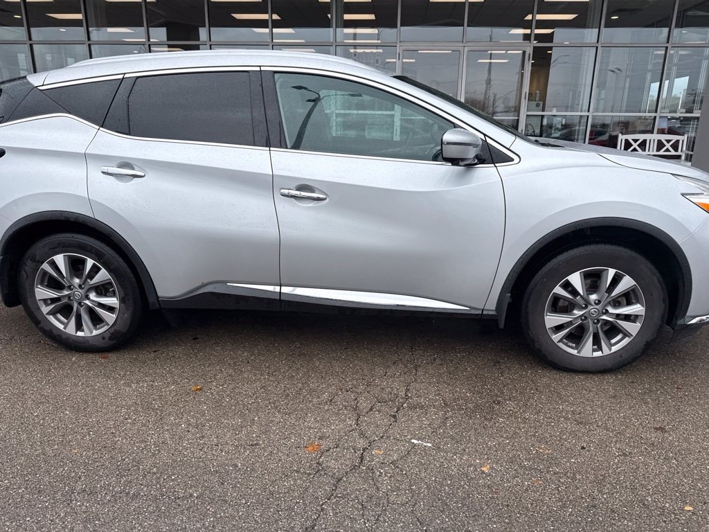 Used 2017 Nissan Murano SL with VIN 5N1AZ2MH2HN111679 for sale in Miamisburg, OH