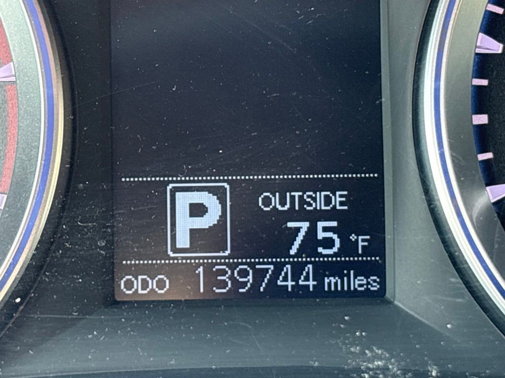 Used 2016 Gray Toyota LE V6 image 18