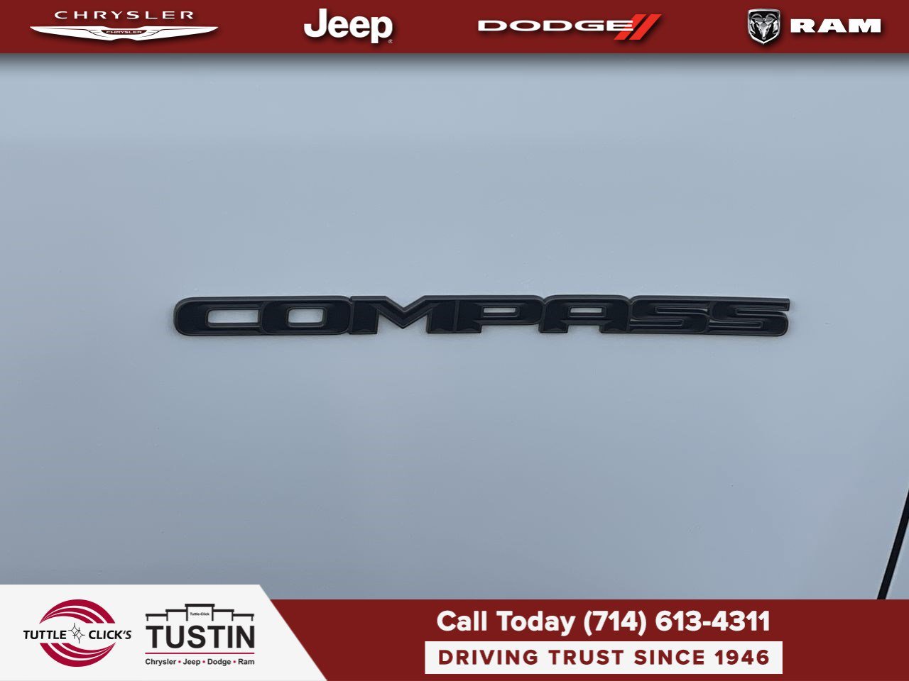 New 2026 Bright White Clearcoat Jeep Latitude image 8