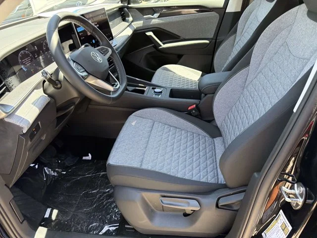 New 2026 Black Volkswagen 2.0T S image 15
