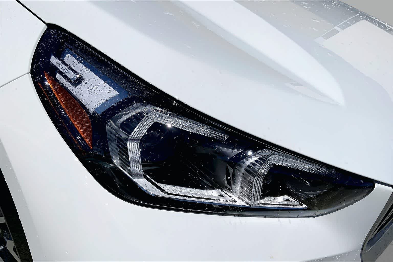 New 2026 Alpine White BMW xDrive28i image 13