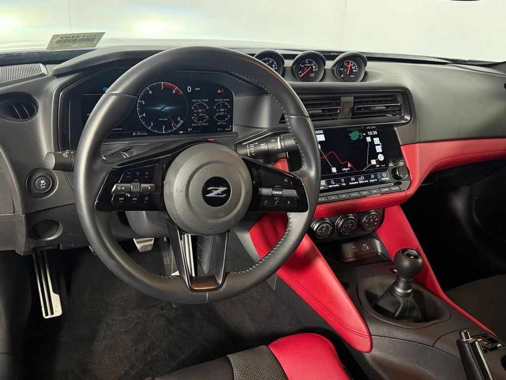 Used 2025 Gray Nissan Performance image 13