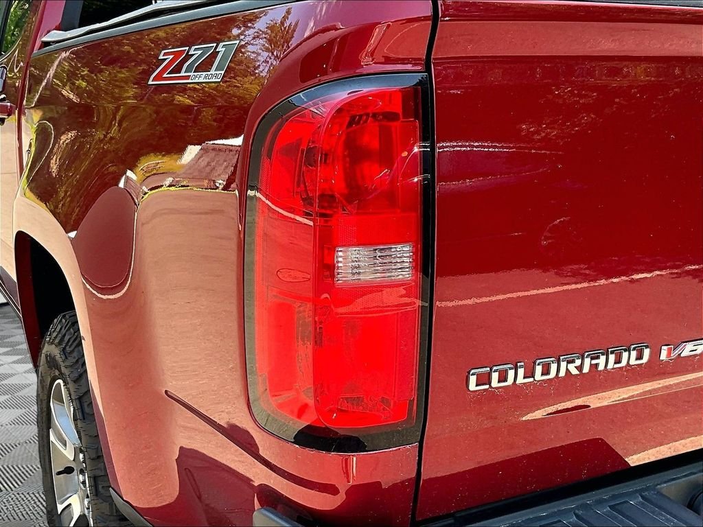 Used 2020 Red Chevrolet Z71 image 24