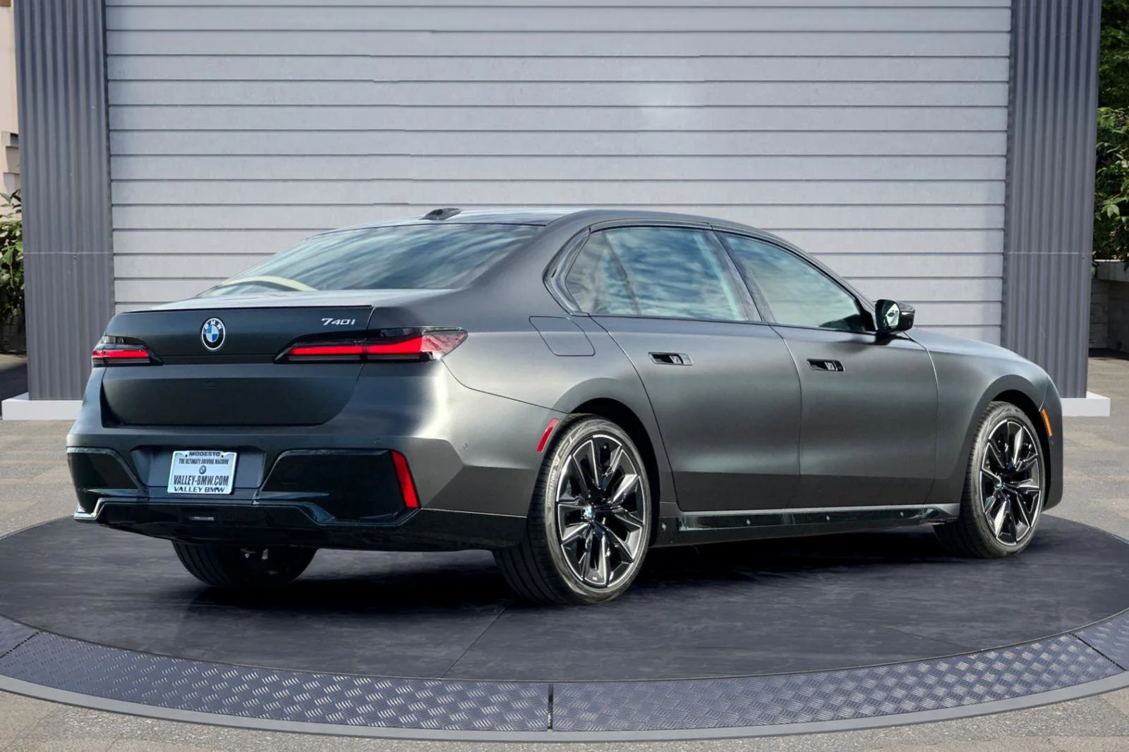 New 2026 Frozen Deep Grey Metallic BMW 740i image 4
