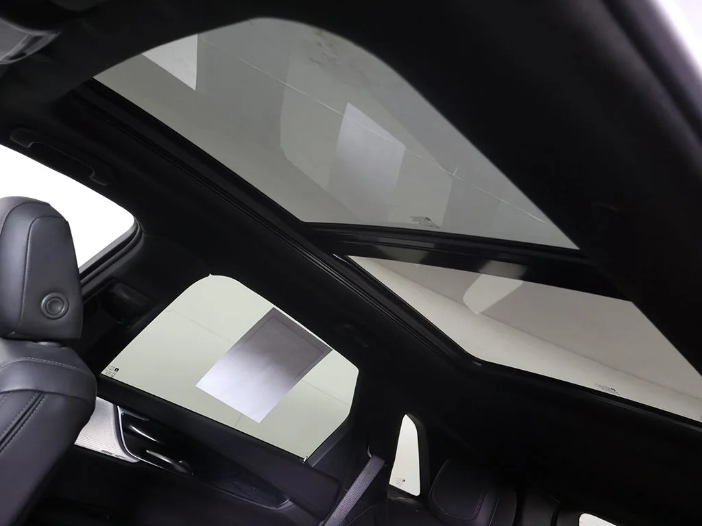 Used 2023 White Cadillac Premium Luxury image 21