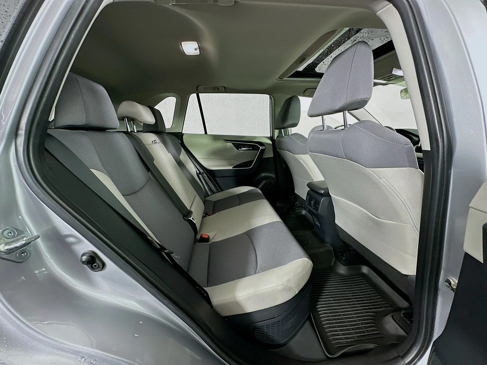Used 2023 Silver Toyota XLE image 28
