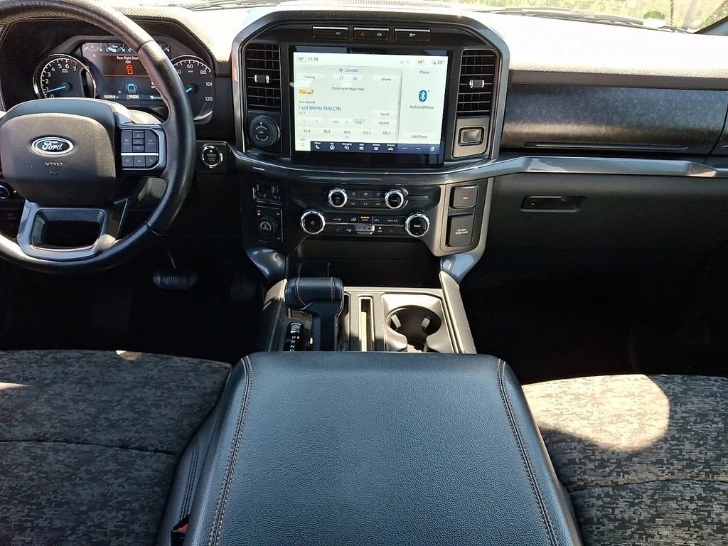 Used 2022  Ford XL image 49
