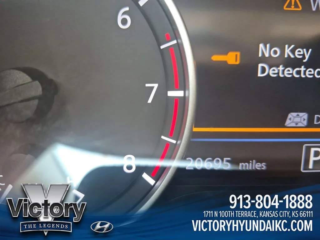 Used 2025 Gray Nissan SV image 18