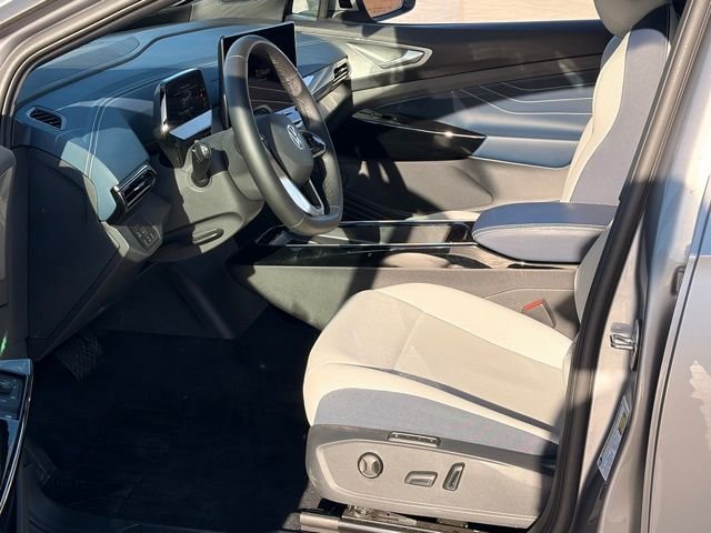 Used 2024 Silver Volkswagen Pro S image 12
