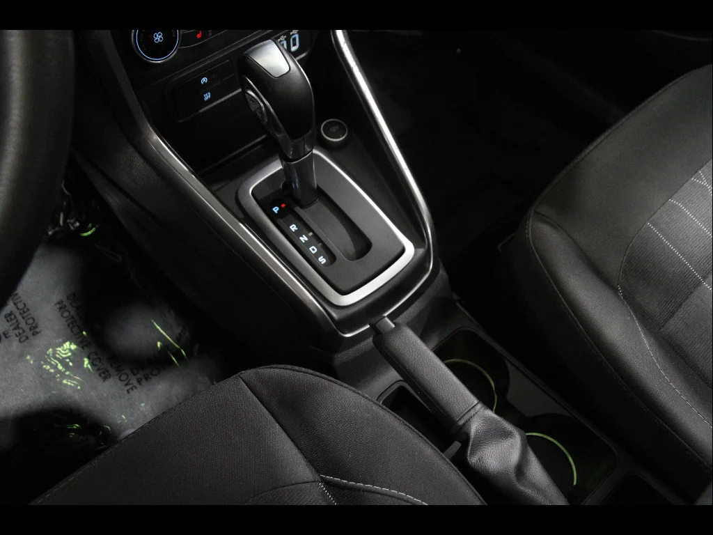 Used 2022 Smoke Ford SE image 15