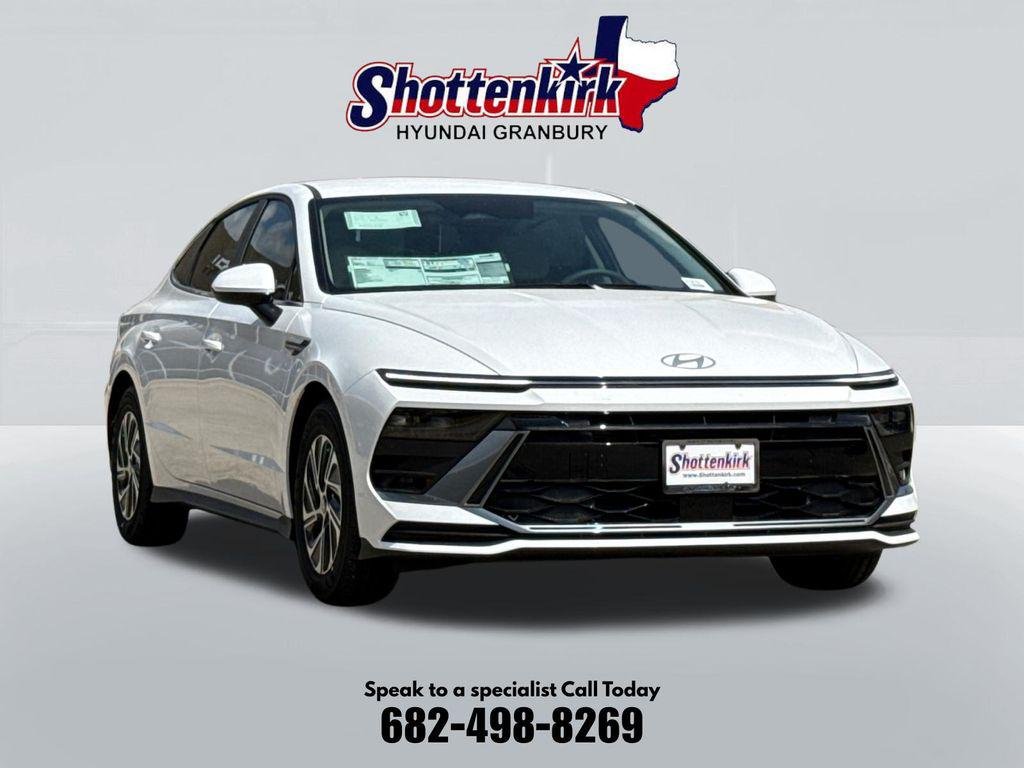 New 2026 White Hyundai Blue image 3