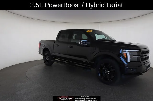 Used 2025 Black Ford Lariat image 27