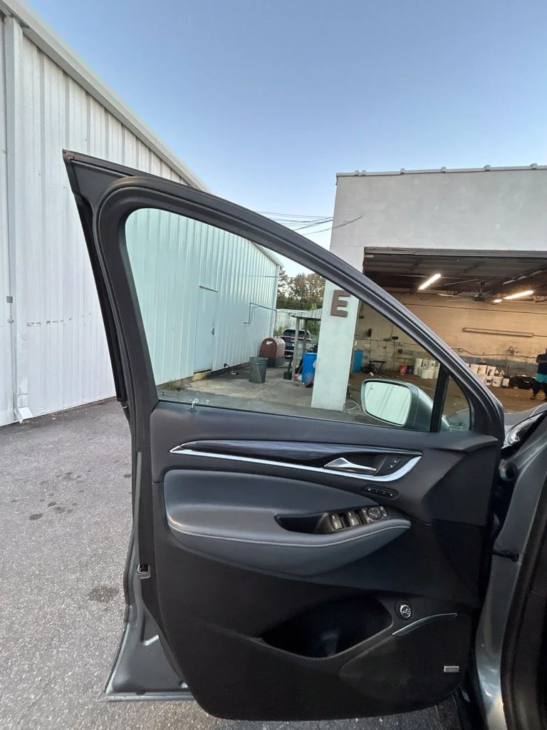 Used 2018 Gray Buick Premium Group image 10