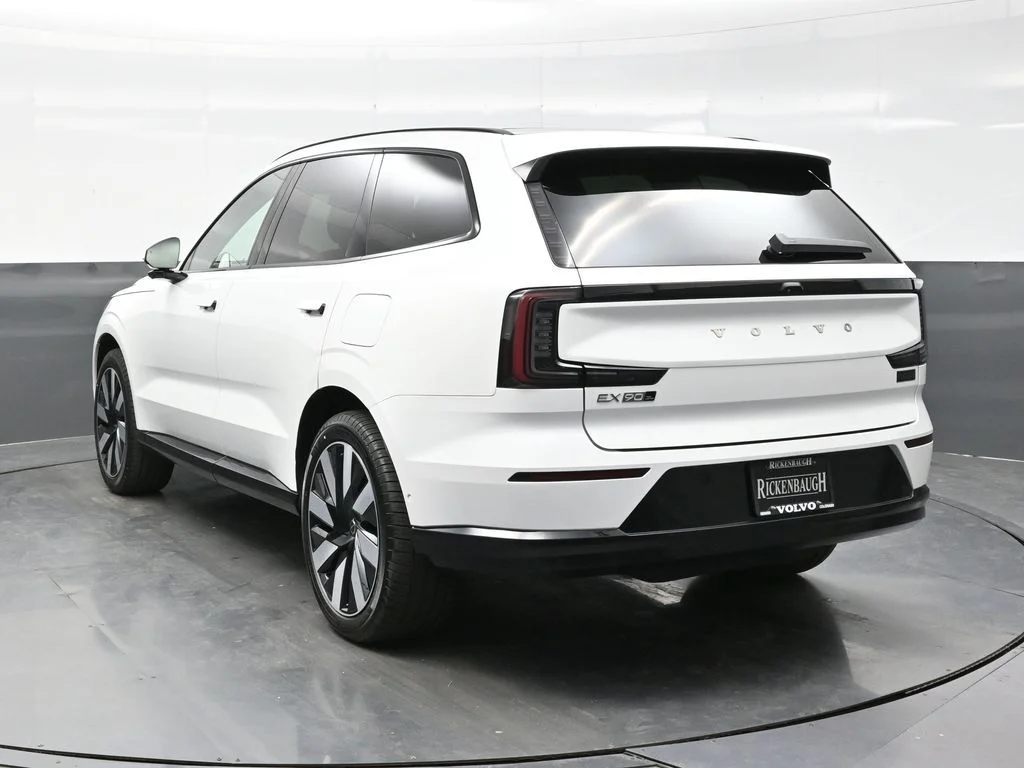 New 2026 Crystal White Volvo Twin Motor Plus image 5