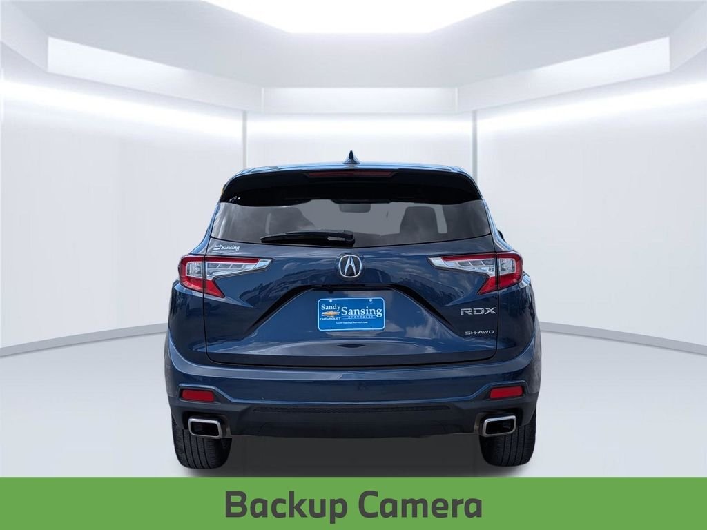 Used 2025  Acura Base image 5
