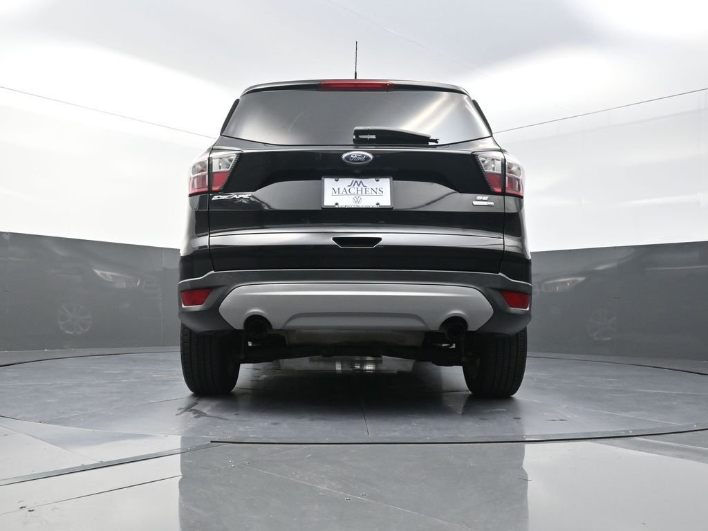 Used 2018 Black Ford SE image 28
