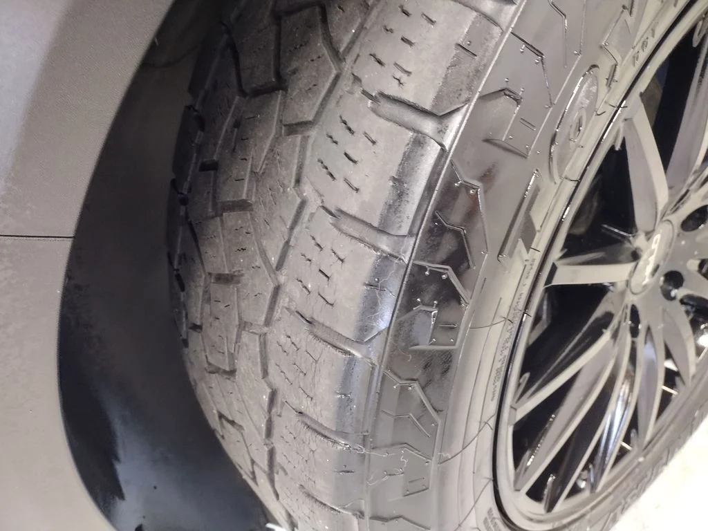 Used 2020 Black Hyundai SEL image 6